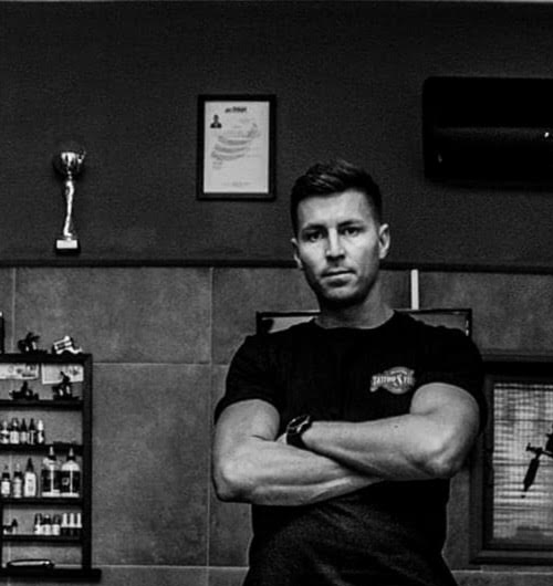 Ανδρέας - Ιδρυτής και Tattoo Artist του Bloodline Tattoo Studio